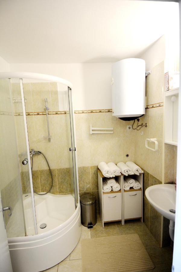 Apartman Monte Rizzi Appartement Pula Buitenkant foto