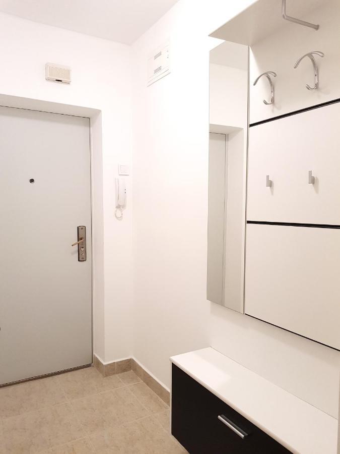 Apartman Monte Rizzi Appartement Pula Buitenkant foto